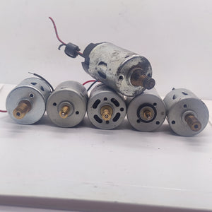 1 Piece Mix Shape DC Motor 3V To 24V Motor Without Wires - five silver cylindrical DC motors with brass threaded shafts arranged on a white surface.