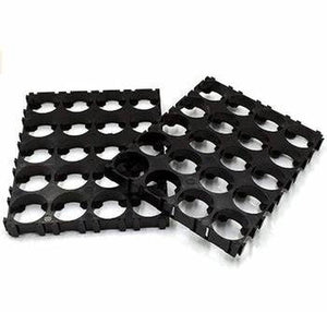 18650 Battery Holder 4x5 Cell 18650 Batteries Spacer Holders Radiating Plastic Holder Bracket For DIY Battery Pack - two black plastic grid spacers with circular cutouts for mounting 18650 batteries in a rectangular array.