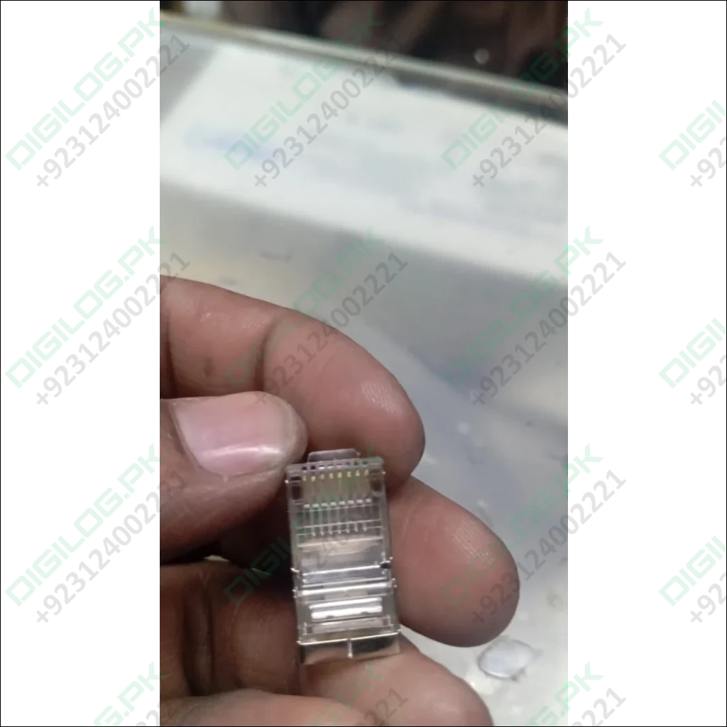 RJ45 Connector with meteal casing