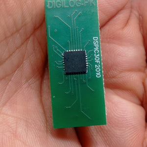 For Solar Inverter Inverter IC DSPIC30F2010 - shown as a close-up of a black surface-mount integrated circuit chip soldered onto a green rectangular circuit board.