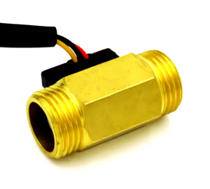 YF-B1 Brass Flow Sensor Meter DN15 – NPT Thread, Hall Effect, DC5-24V Energy Meter - a gold-coloured cylindrical brass sensor with threaded ends and a black sensor housing with three coloured wires.