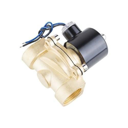 1 Inch 24V DC Electric Solenoid Valve Coil For Water Air Gas Fuels - a brass valve body with threaded ports and a black cylindrical electromagnetic coil with two blue wires.