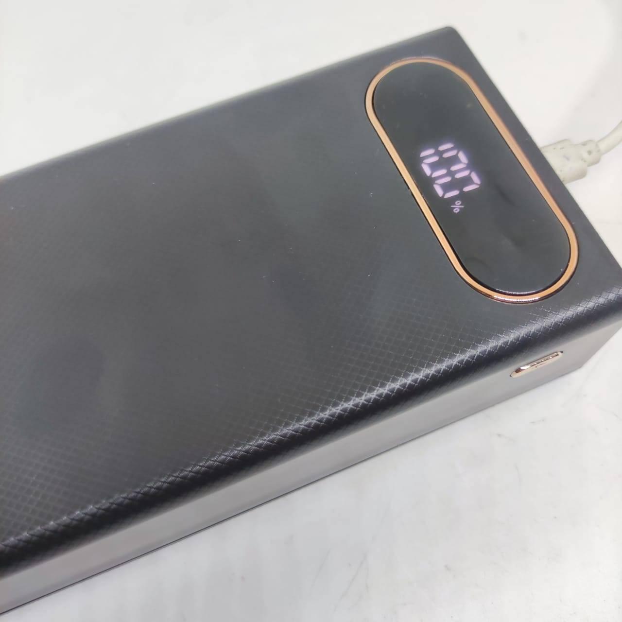 16*18650 Battery Storage Box Pd QC3.0 Quick Charge DIY Power Bank Box Case Without Cell - a black rectangular case with a digital display showing 100%.