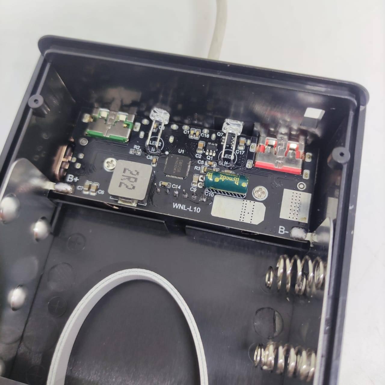 16*18650 Battery Storage Box Pd QC3.0 Quick Charge DIY Power Bank Box Case Without Cell - an open black plastic casing revealing the internal circuit board and battery springs.