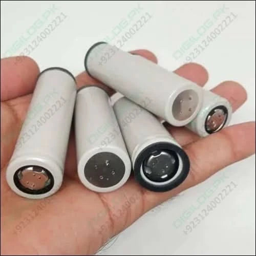 Pull - out High Quality 18650 3.7v 2600mah Molicel Cell