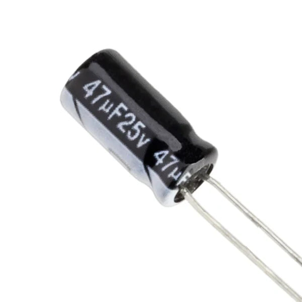47uF 25V Polar Capacitor - a black cylindrical electrolytic capacitor with two wire leads, showing the text "47µF25v" printed on its side.