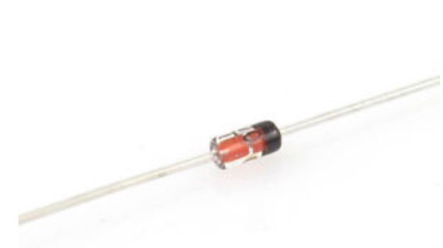 5.1V Zener Diode 1N4733A 1W Through Hole 2pin - shown as a single electronic component with a glass-encapsulated body and two metallic axial leads.