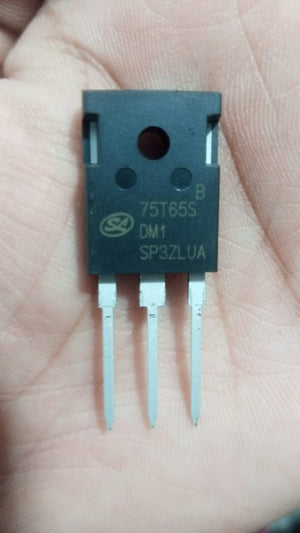 75T65 FGH75T65SQDT TO-247 FGH75T65 75T65 TO247 High Power IGBT 650V 75A - a black rectangular electronic component with three metal pins and white printed text, held against a person's palm.