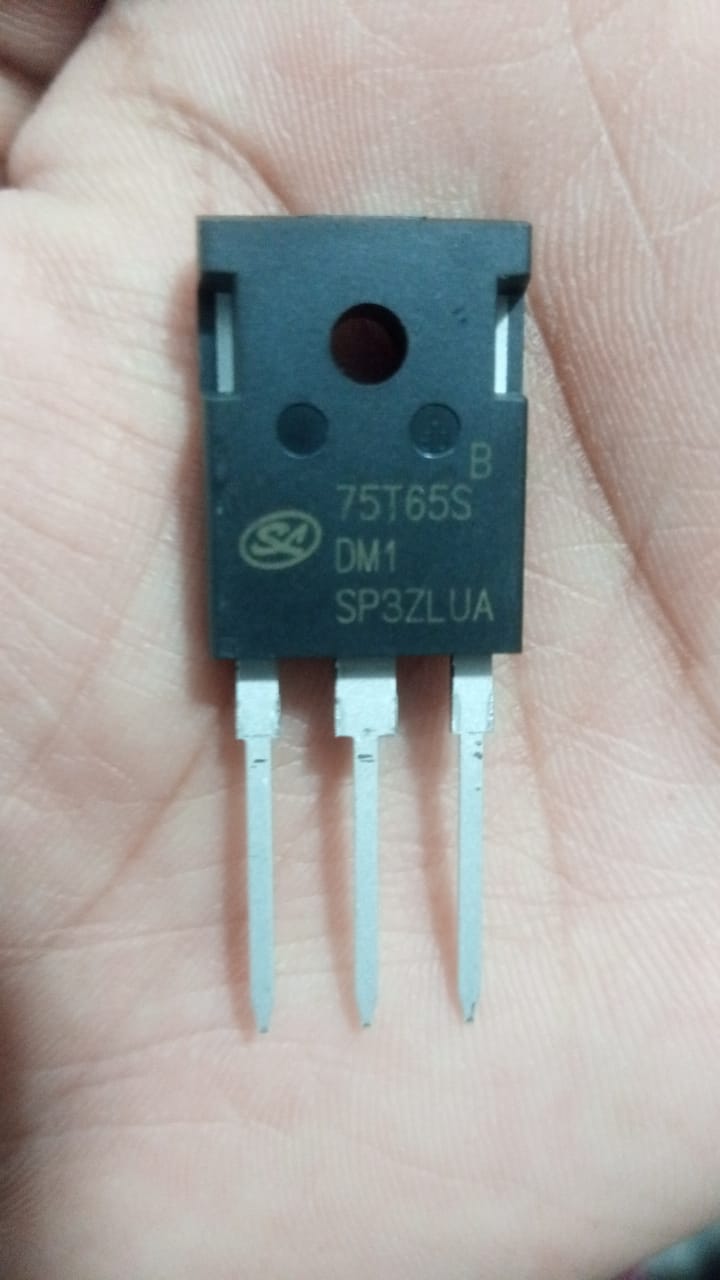 75T65 FGH75T65SQDT TO-247 FGH75T65 75T65 TO247 High Power IGBT 650V 75A - a black rectangular electronic component with three metal pins and white printed text, held against a person's palm.