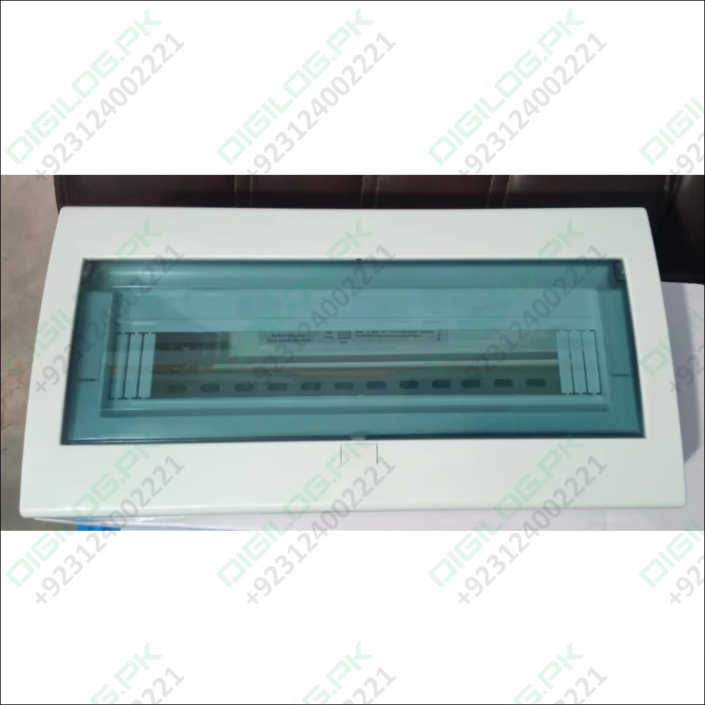 13 Way Dustproof Metal Breaker Box solar box in Pakistan