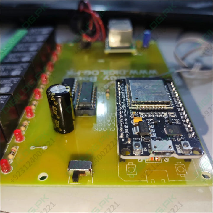 ESP32 Based 8 Channel Relay Board Micro Controller Board In Pakistan WiFi LAN Bluetooth