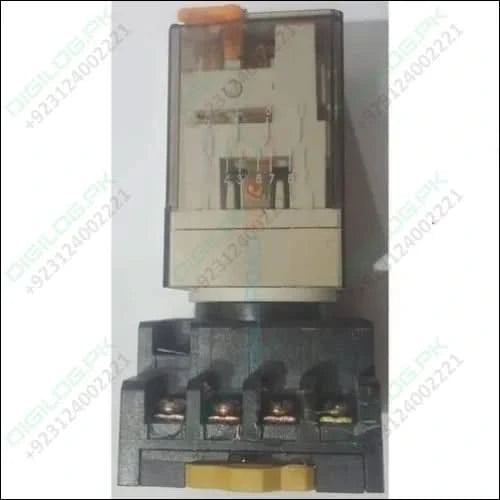 Finder Relay 220vac 60.12 With 8pin Rail-mount Socket Base