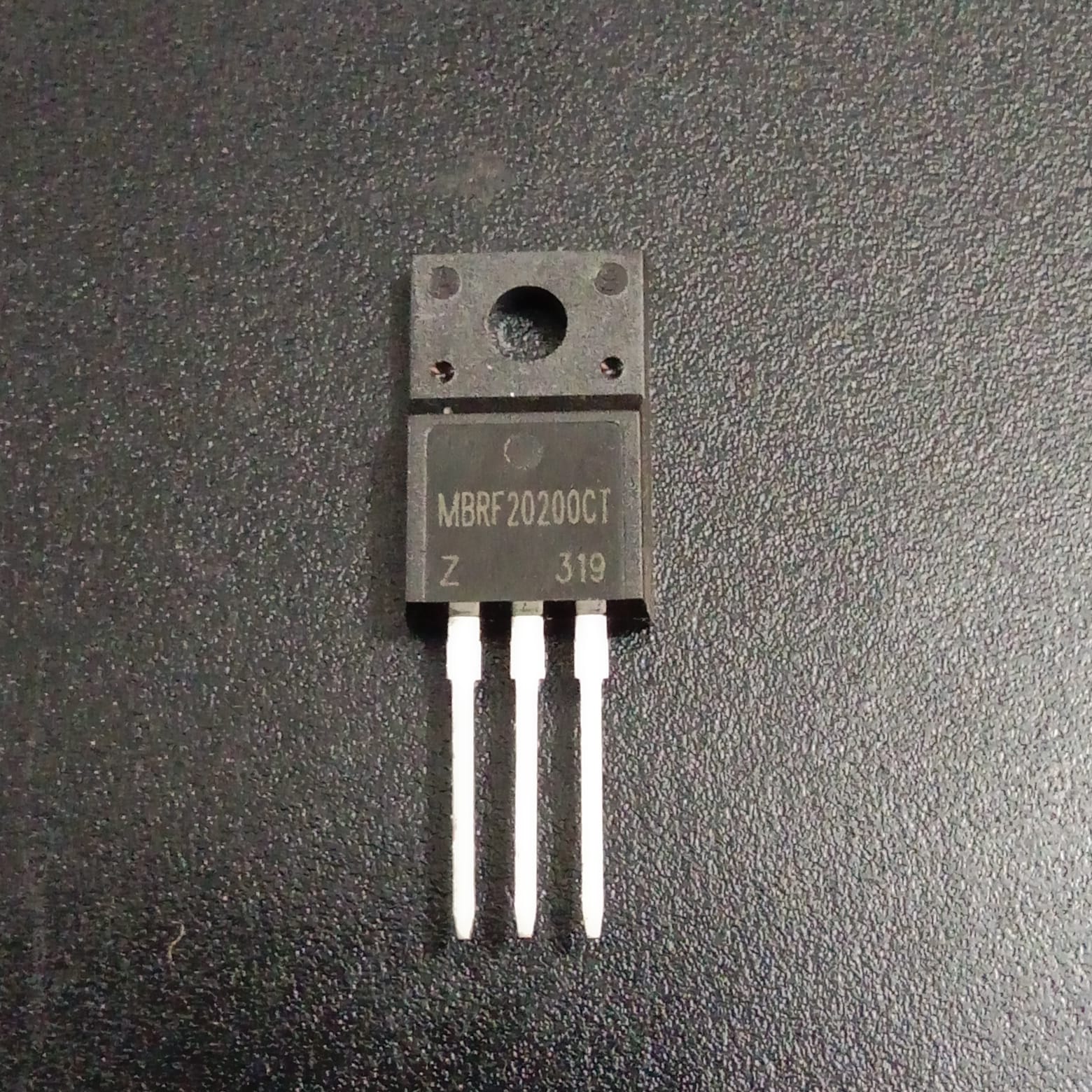 MBRF20200CT 20A 200V Dual Schottky Barrier Rectifier Diode TO-220F