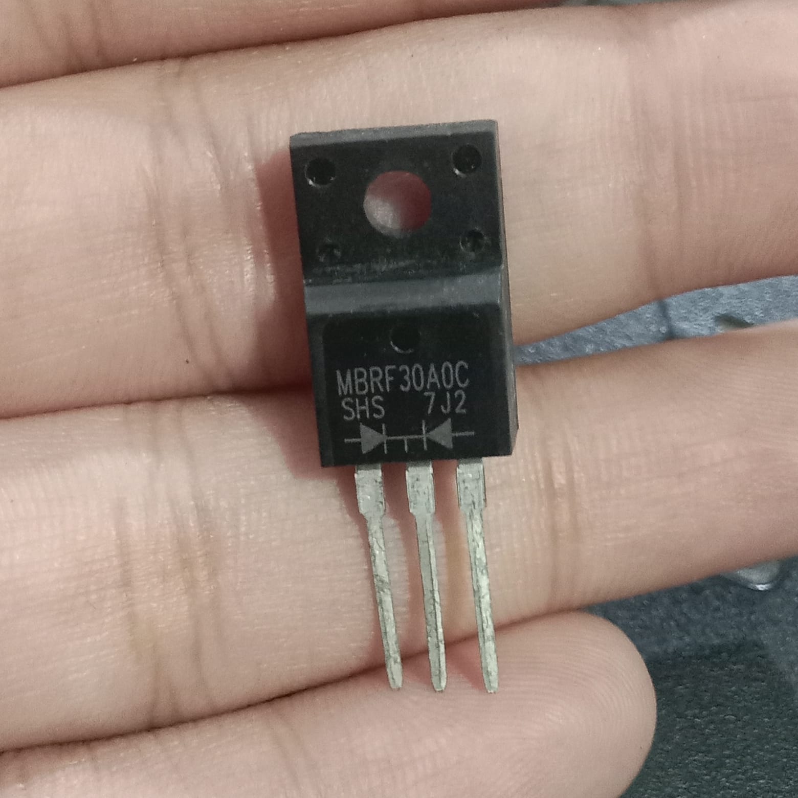 MBRF30100C Dual Schottky Barrier Rectifier Diode (TO-220F, ITO-220AB)