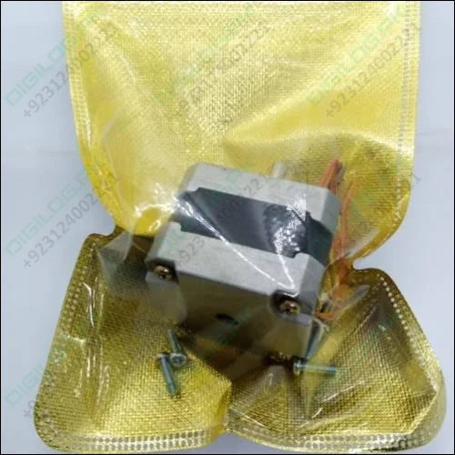 Nema 17 Single Shaft 1.8 Degree Compact Powerful Stepper