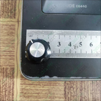 Screw Type Tightening Knob For Potentiometer