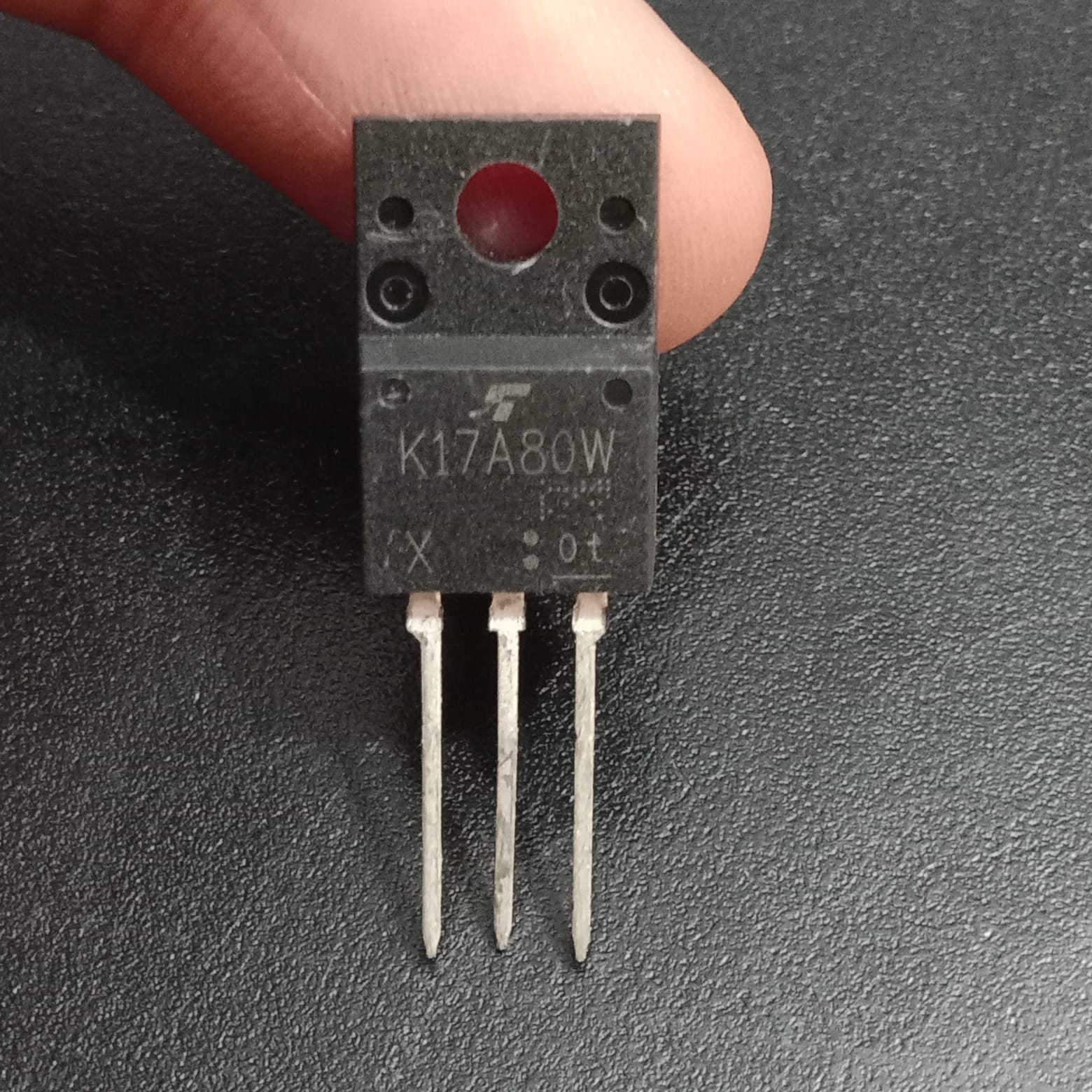TK17A80W N-Channel Power MOSFET