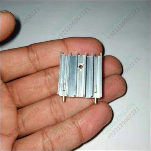 To3p Black And Silver Heat Sink