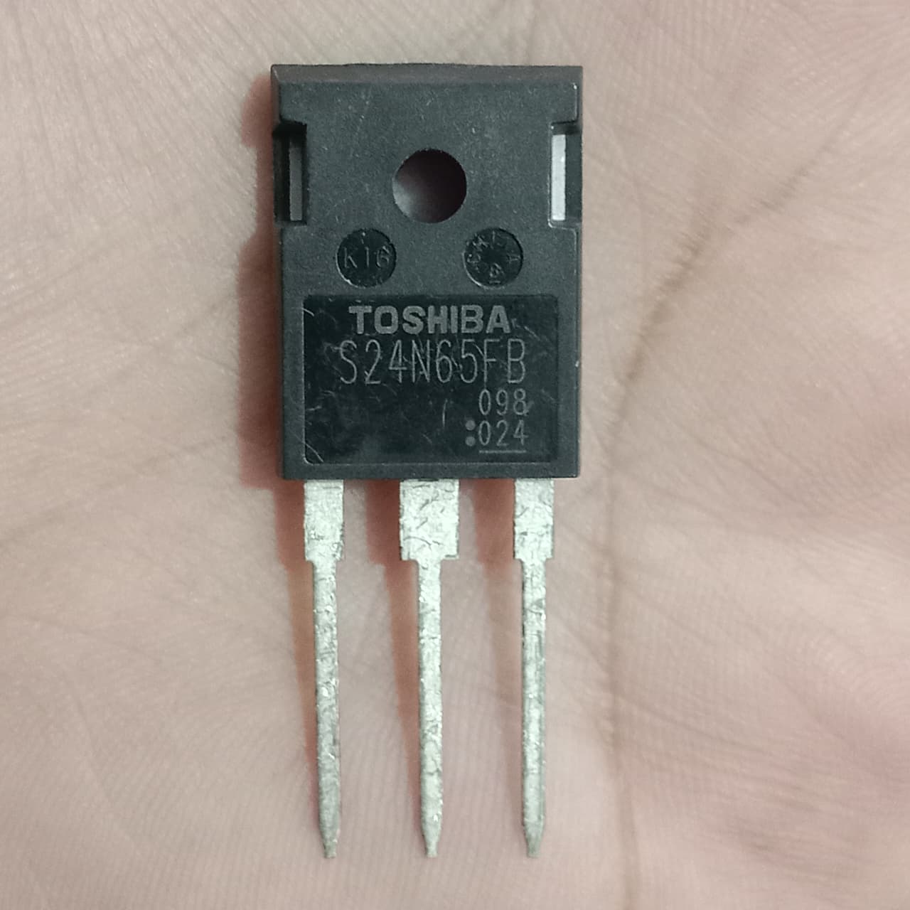Toshiba S24N65FB Power MOSFET