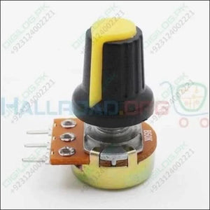 Wh148 15x17mm 6mm Shaft Hole Plastic Potentiometer