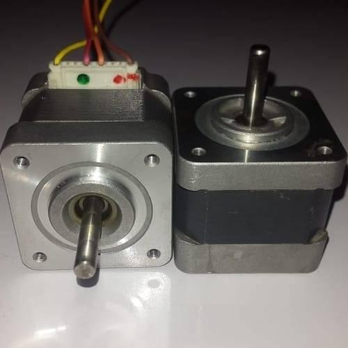 A4988 Compatible NEMA17 NEMA 17 Stepper Motor For 3d Printer - two silver and black square motors with metal shafts, one featuring a multi-colored wire connector.