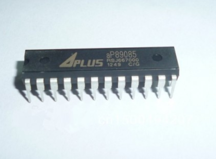 AP89085 OTP 85 Second Voice Record Sound IC - a black, rectangular integrated circuit chip with 24 metal pins, displayed against a plain background.