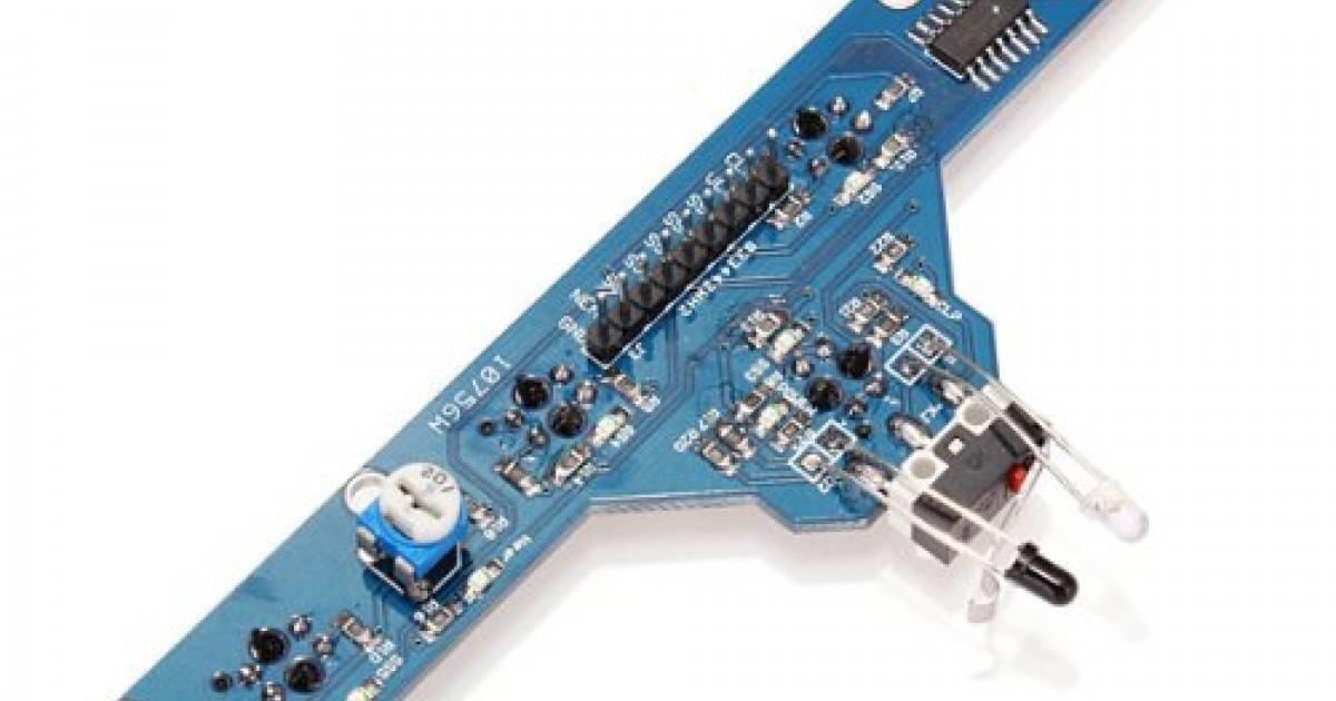 Bfd-1000 5 Way Line Tracking Sensor Module Line Following Module - a blue circuit board featuring a row of sensors, a white potentiometer, and a black connector header.