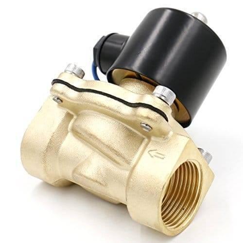 Dell 1 Inch 220V AC Brass Solenoid Valve Coil For Water Air Gas Diesel - a brass-bodied valve with a black cylindrical coil, threaded ports, and an arrow indicating flow direction.