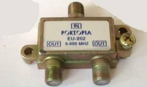 Dell 2 Way Coaxial Tv Cable Splitter 5-890MHz Dell - a metallic, two-way signal splitter with one input port, two output ports, and a mounting screw.