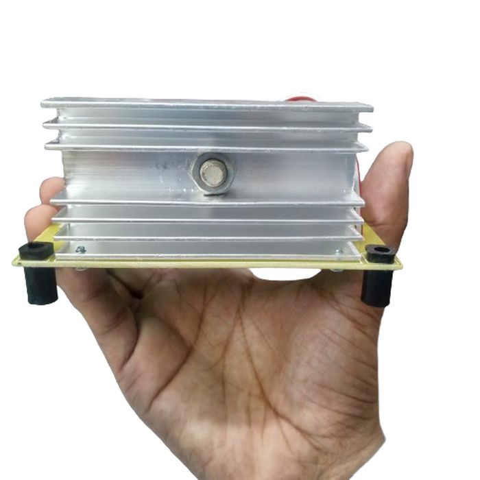 Discontinued 0 To 5000W Adjustable AC Dimmer AC Heater Controller - shown from the side, featuring a silver aluminum heatsink mounted on a circuit board.