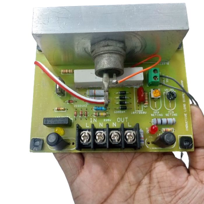 Discontinued 0 To 5000W Adjustable AC Dimmer AC Heater Controller - with a large metal heatsink, screw terminals, and adjustable potentiometers.