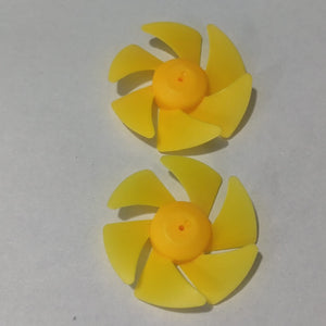 DIY Boat Model 6-blades Propeller 2mm Vortex Fan Paddle Toy Car Fan Spare Part 2*50mm - two yellow plastic six-bladed propellers with a central 2mm shaft hole.