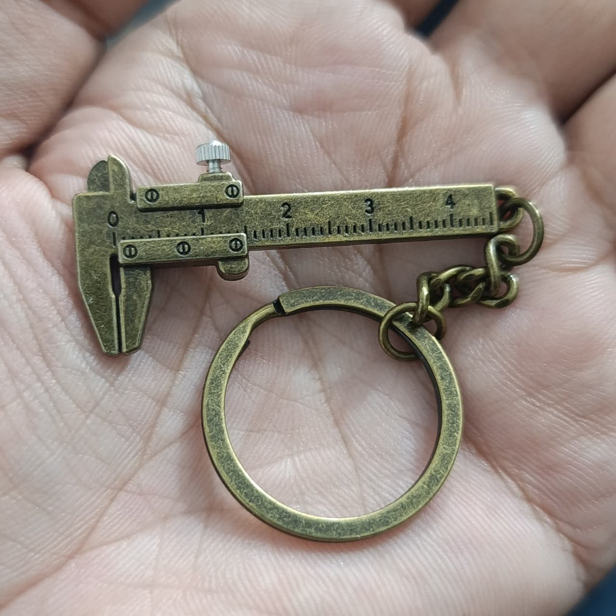 Keychain vernier caliper small 3D Movable ornaments portable Key Ring Antique (TOY)
