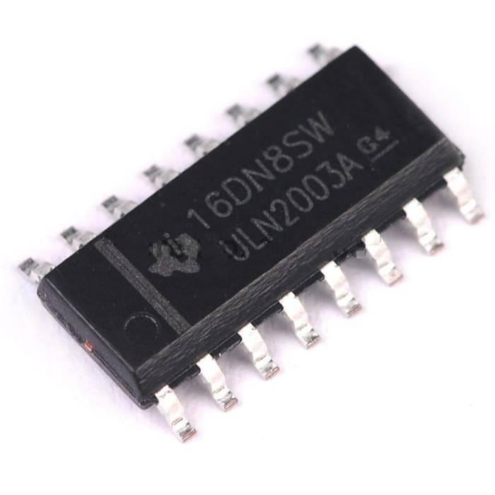 IC Uln 2003 - SMD - a black, rectangular surface-mount integrated circuit chip with 16 metallic pins and white text printed on its top surface.
