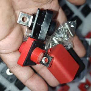 Lithium Battery Power Terminal All-Copper Quick Connector Pair 120A - shown as a close-up of one black and one red connector with included mounting screws.