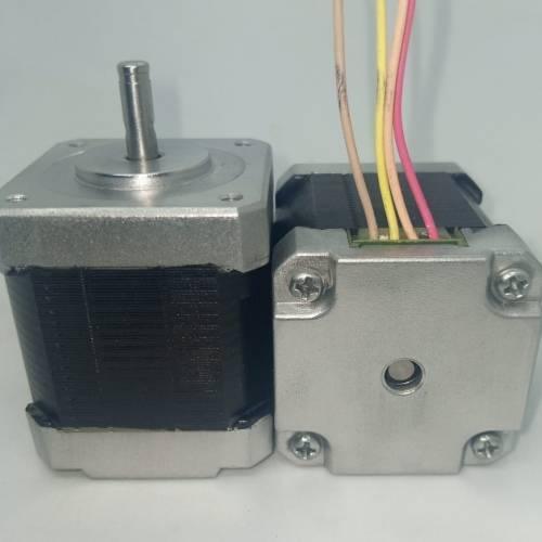 NEMA 17 Stepper Motor: Bipolar 1.8 Degree, 1.6 Ohm For 3d Printer Robotics 4 Wire - two silver and black stepper motors shown side-by-side, one displaying its metal shaft and the other its four colored wires.