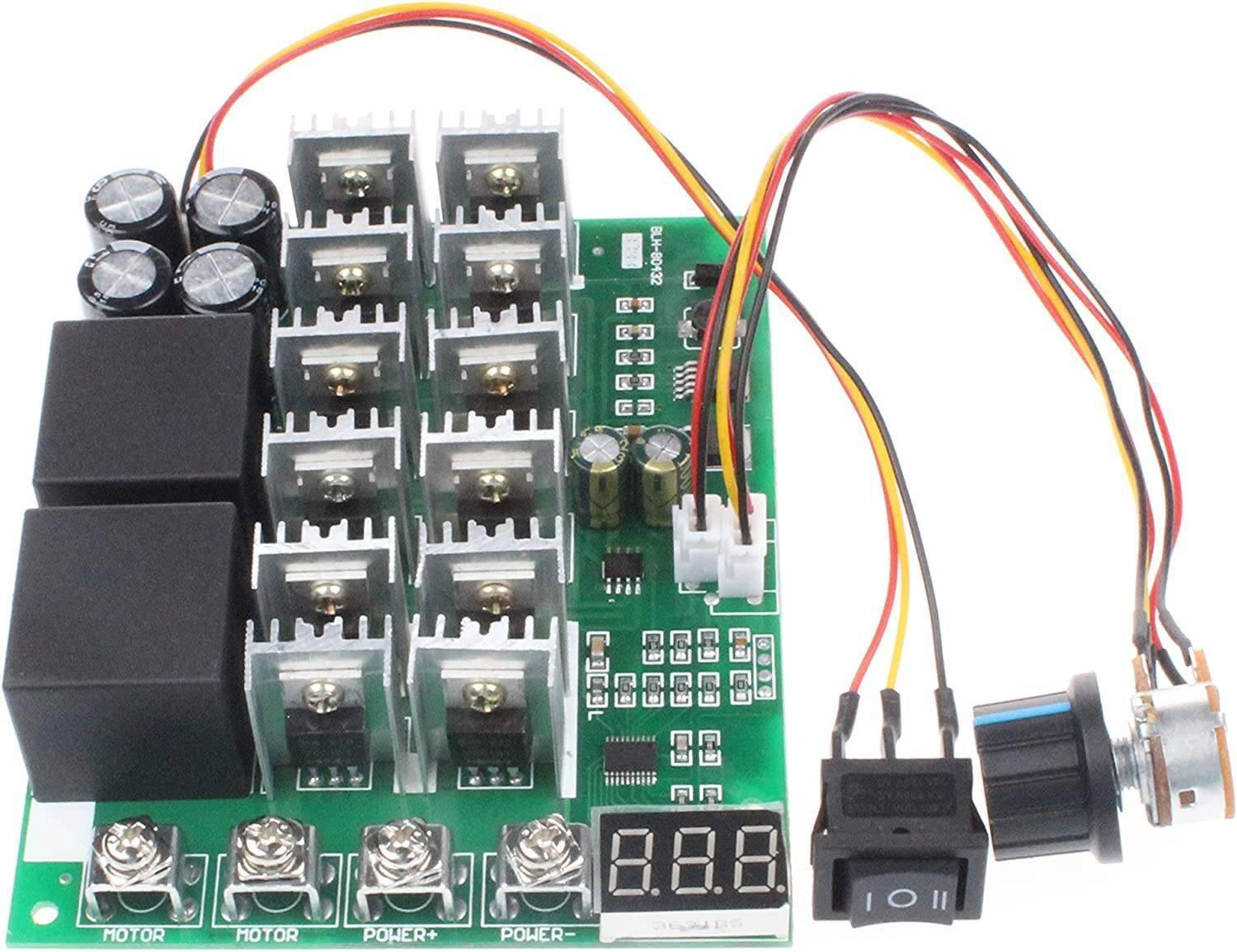 NOYITO PWM Motor Speed Controller 60A DC 10V-55V 12V 24V 36V 48V Digital Display 100A Max Brush DC Motor Controller - Third gear Forward Reverse Stop - with a green circuit board, two black relays, four heatsinks, a digital display, a three-way toggle switch, and a knob.