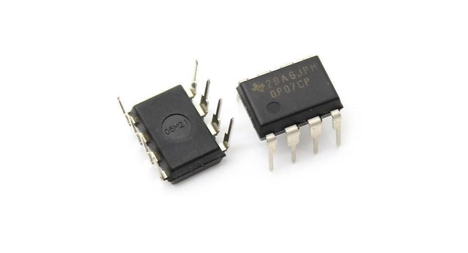 OP07 Operational Amplifier - shown as two black 8-pin DIP integrated circuit chips with silver pins, one displaying "29A6JPM OP07CP" and the other "05M21".