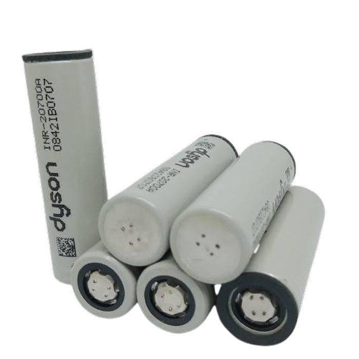 Pull-out Original Lithium Ion Cell 3.7V 3000mAh Li Ion Battery Cell INR-20700A - five grey cylindrical lithium-ion battery cells stacked together.
