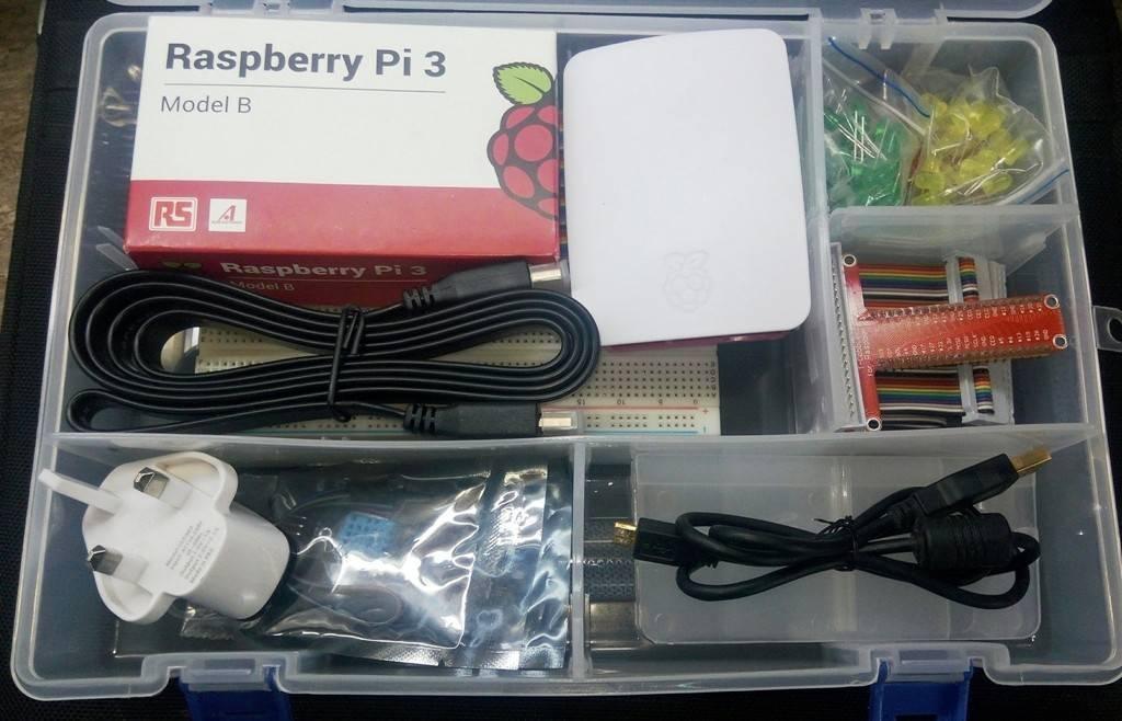 Raspberry Pi Starter Kit Without Raspberry PI4 - a clear plastic storage box containing a Raspberry Pi 3 Model B box, breadboard, cables, and parts.