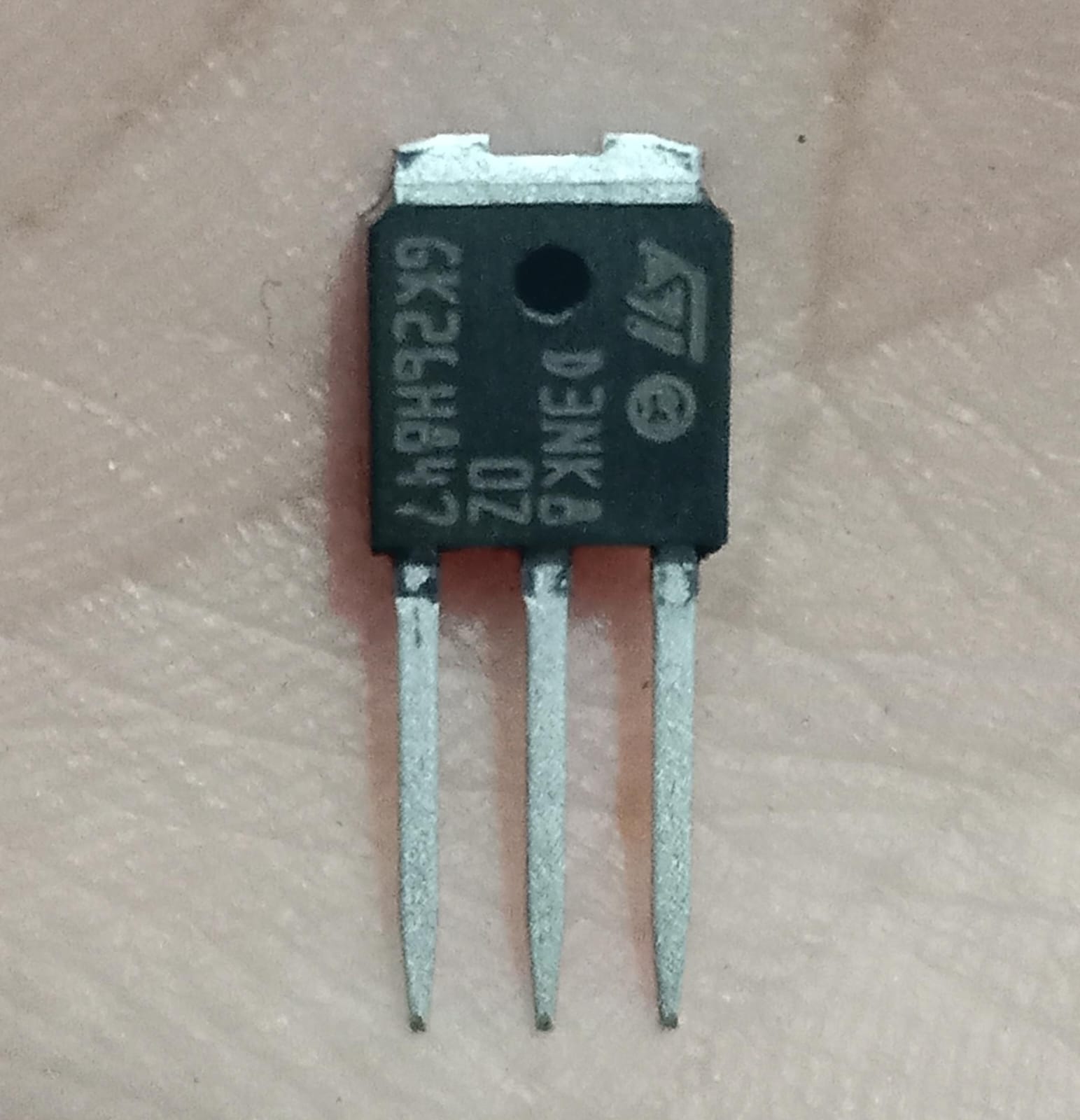 STD3NK80Z 800V 2.5A N-Channel Power MOSFET - a black, three-pin electronic component with white text markings on its face, shown in a close-up view.