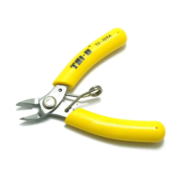 Tni-u TU-109A Wire Cutter - a small metal cutting tool with yellow plastic handles and a spring-loaded hinge mechanism, shown on a white background.