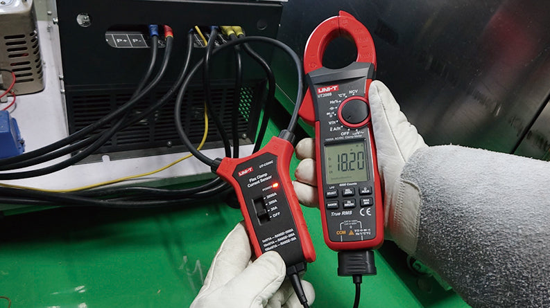UNI-T UT-CS09D Flexible Rogowski Current Clamp Sensor – 1.5A to 3000A AC, 45.7cm (18") Flex Coil, BNC Output, 1m Drop-Proof, CAT IV 600V - with a UNI-T UT208B clamp meter showing a 18.20 reading on its digital display.