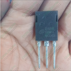 Used IGBT 650V 160A High IGBT Q160V65SDB1A - a black rectangular electronic component with three metal pins held in a hand.